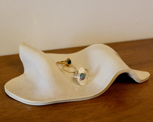 Wavy Tray - Light Honey